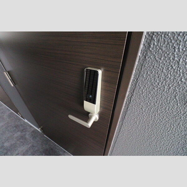 ゲートレジデンス鶴見305号室 玄関IC錠