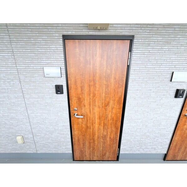 コモドせんげん台 玄関