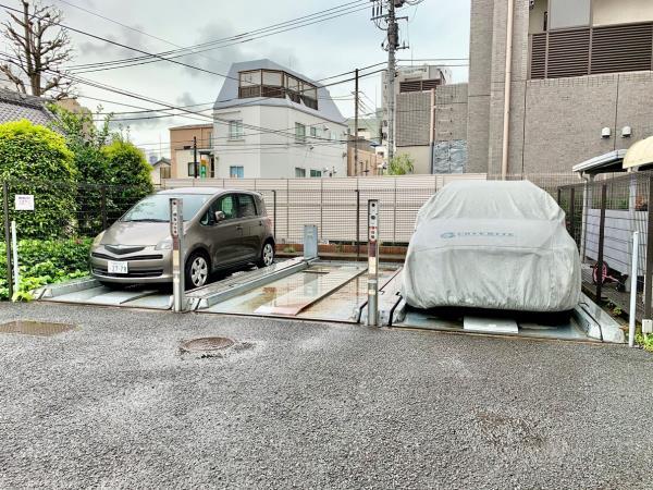 アーンジユ赤羽岩淵1階 駐車場