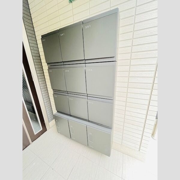 BrightsⅡ302号室 宅配ボックス