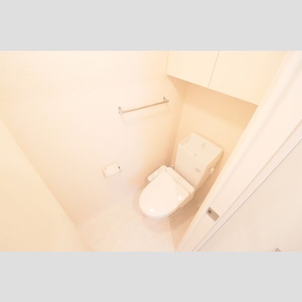 PRIMAVERA トイレには快適な温水洗浄暖房便座付