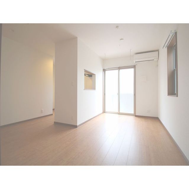 アムール千歳台Ⅰ203号室 リビング