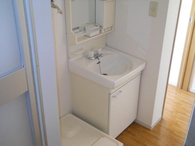ヴィラ・サンポート3階 洗面