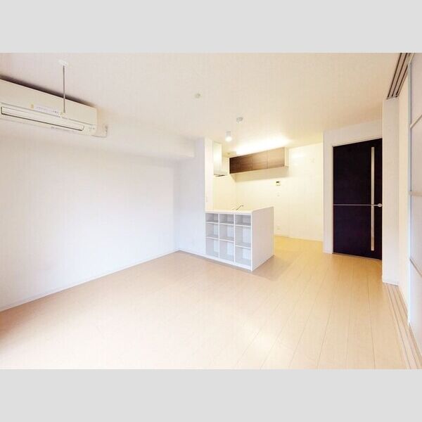 ヒラリバー103号室 洋室