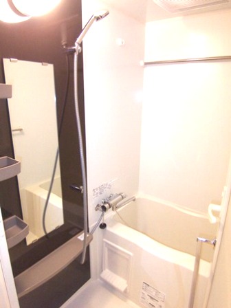 グラントゥルース大森ライズ1503号室 お風呂