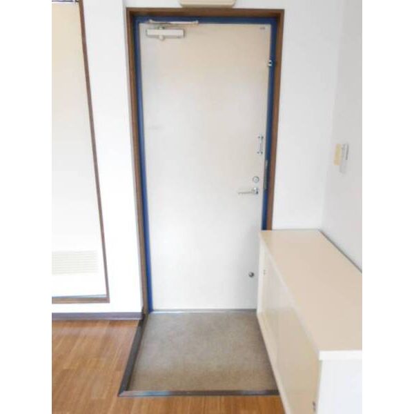 アヴァンス0201号室 玄関