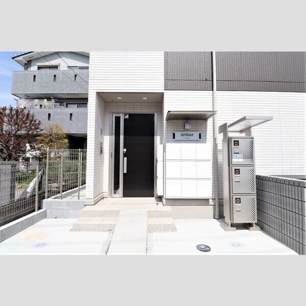 アーサー105号室 エントランス
