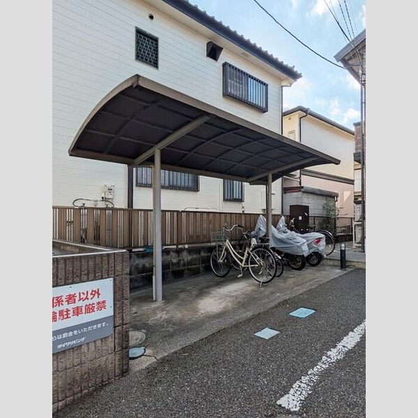 モナリエ中浦和 駐輪場