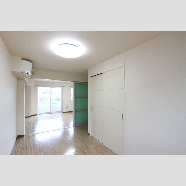 ファースト　クライム203号室 洋室