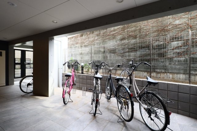 ＦＬＲＥＥＤ烏山1階 駐輪場