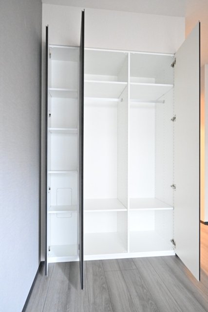 ＧＲＡＮＳＩＴＥ　ＮＡＫＡＭＥＧＵＲＯ3階 収納