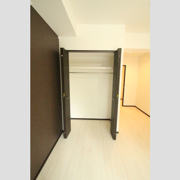 ロイジェント九段205号室 収納
