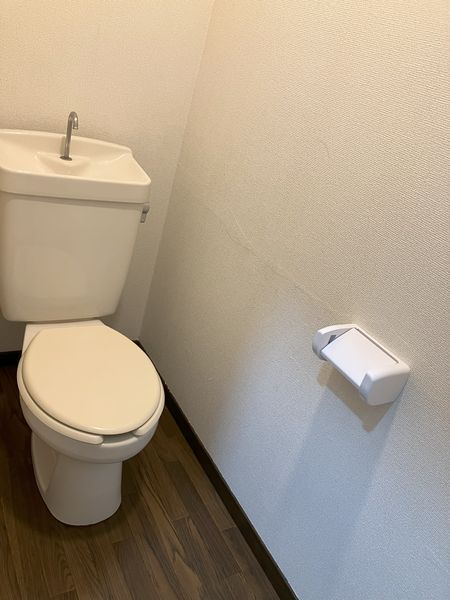 アドーンエイト2F号室 トイレ