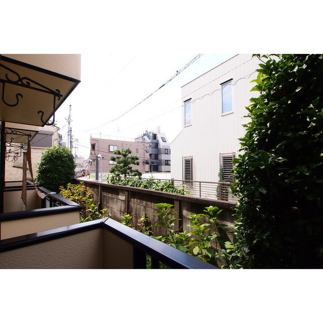 コモハウス南台2号館211号室 お部屋からの景色です♪