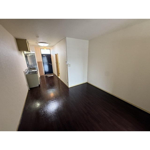 スカイハイツ万吉302号室 内観