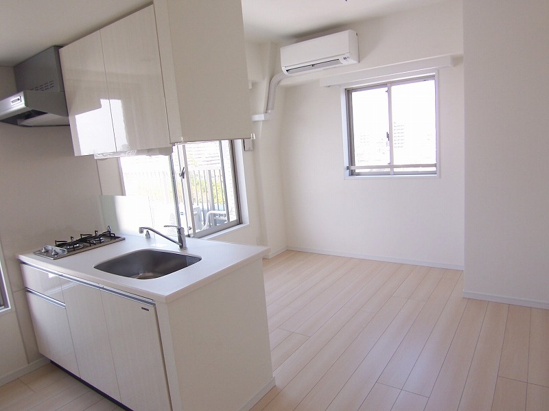 ARTESSIMO MONDO 内観