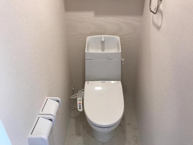 カーロ　オルテンシア　caroortensia シャワー付トイレ（イメージ）