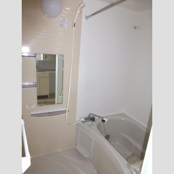 F.エテルネル 浴室