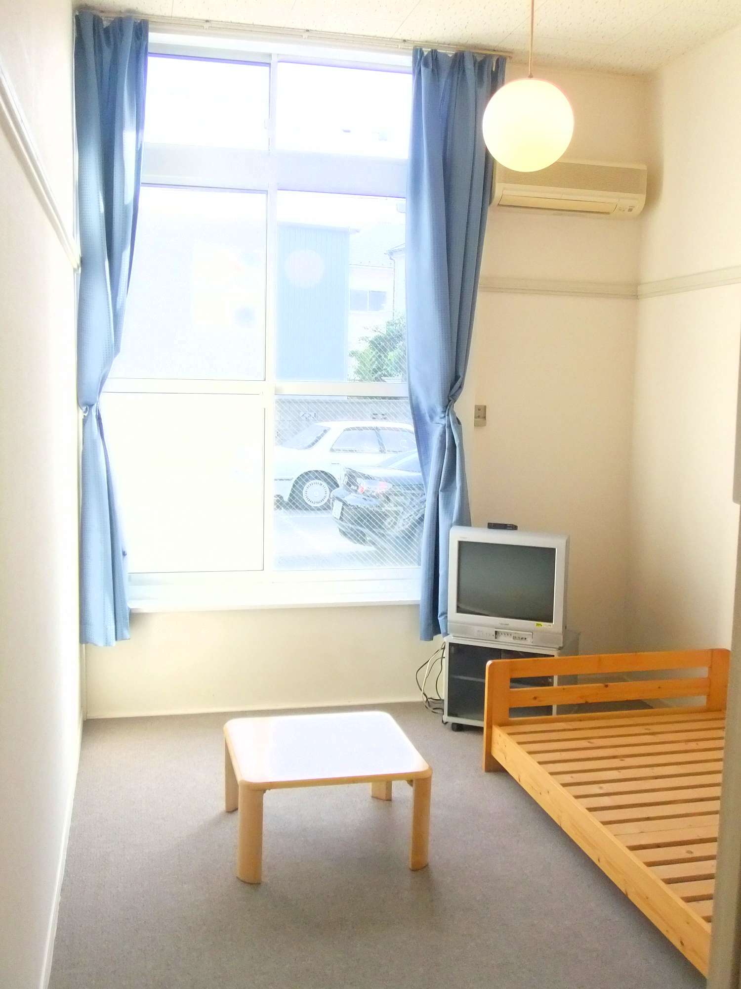 レオパレスＪ 内観