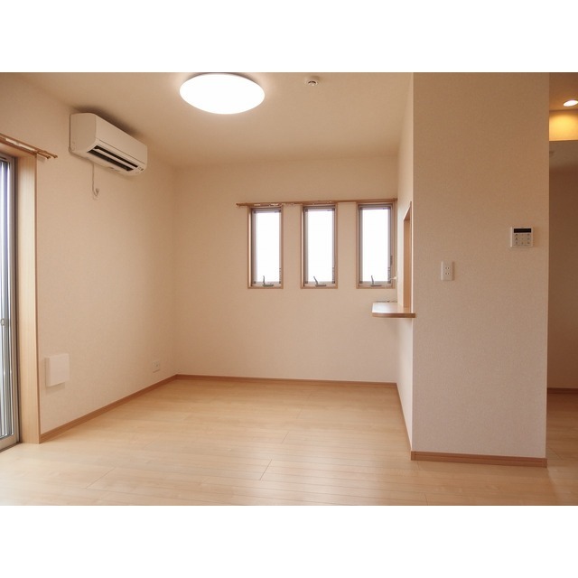 アムール MIYABI201号室 リビング