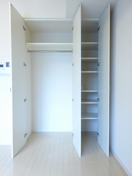 プラチナコート多摩川イースト503号室 同建物別部屋の参考画像