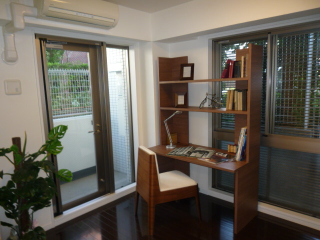 プライムアーバン新宿内藤町103号室 同建物別部屋の参考画像