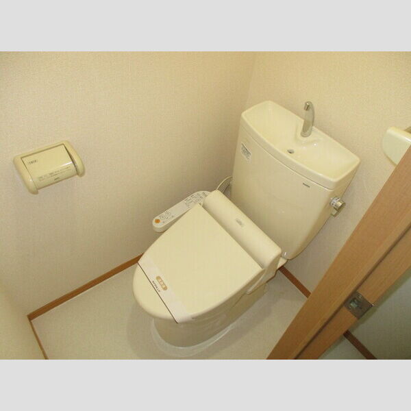 ビューラーみゆき 101(トイレ)