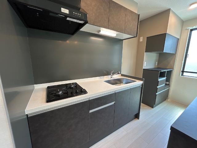 レヴメゾン神山四番館206号室 キッチン（イメージ）