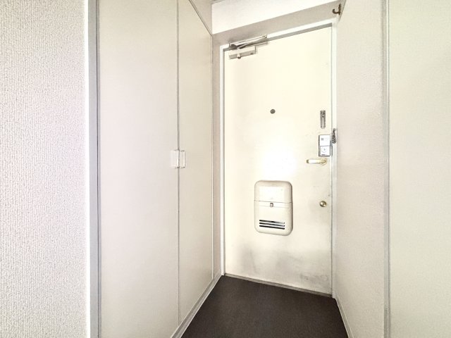 ジュネパレス藤沢0103号室 玄関