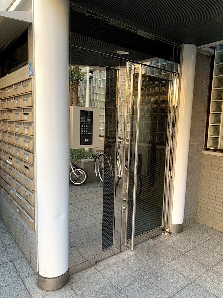 クレッセント下丸子3階 エントランス