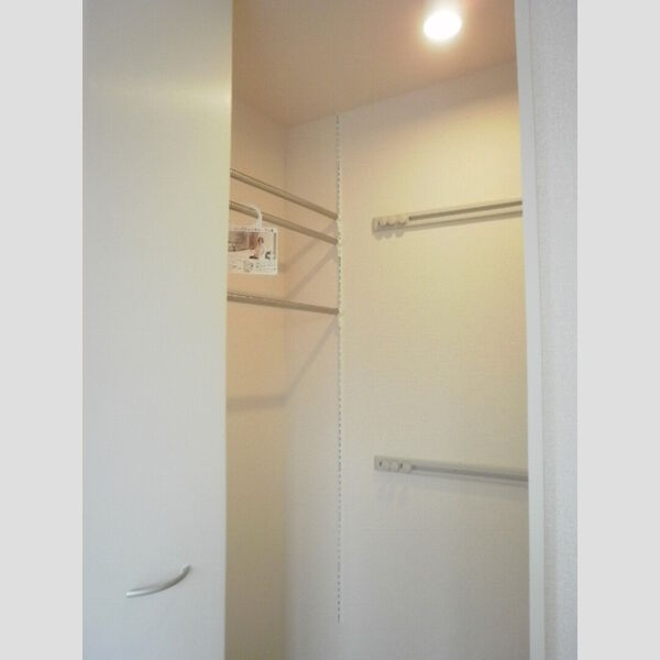 エスポワール　B ワンステップクローゼット