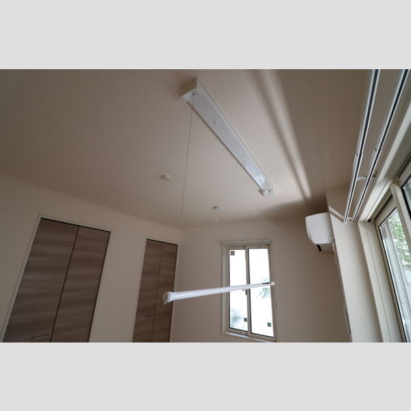 第8グリーンハイツ101号室 室内物干し