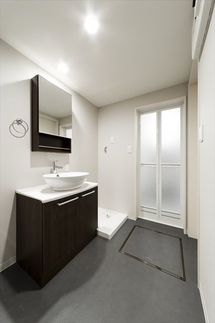 西大宮テラス1階 デザイン洗面台