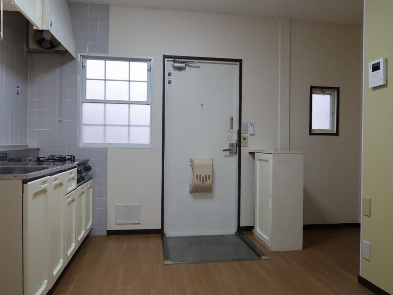 グリーンヴィラ旭2階 玄関