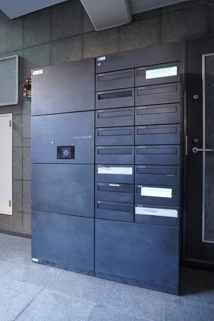 ＤｅＬＣＣＳ 中野新橋5階 宅配BOX