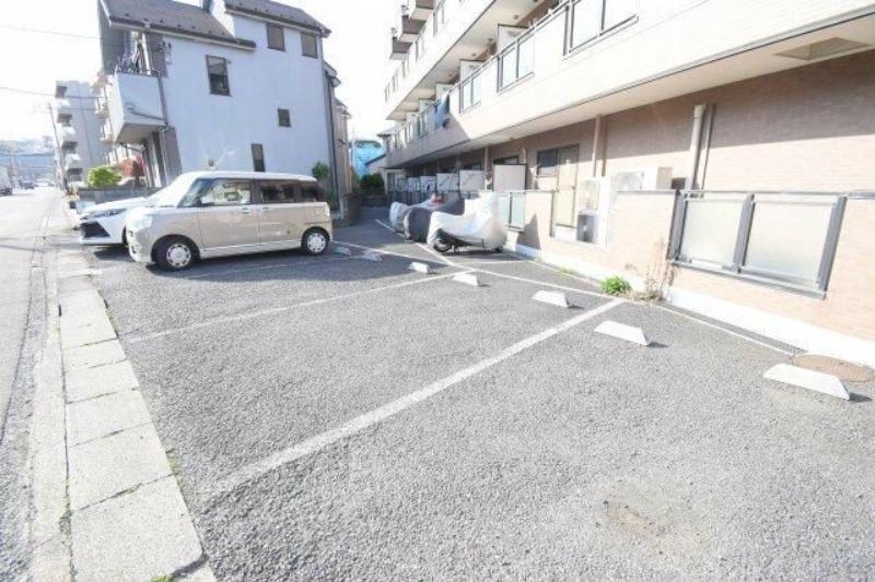 パレスＫ 駐車場