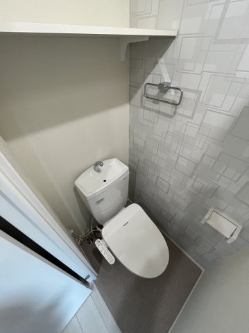 ソレイユテラス東十条0205号室 トイレ