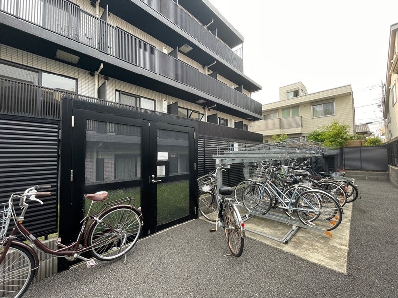 メイクスデザイン武蔵関WEST1階 駐輪スペース