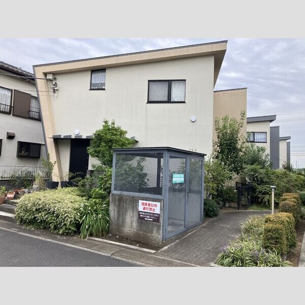 SUCCEED GARDEN　A 入居者様専用のゴミストッカー