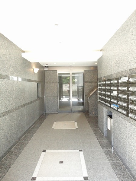 ルーブル小竹向原弐番館304号室 エントランス