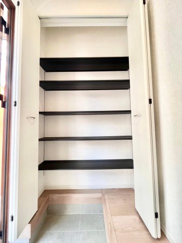 朝霞戸建て 収納