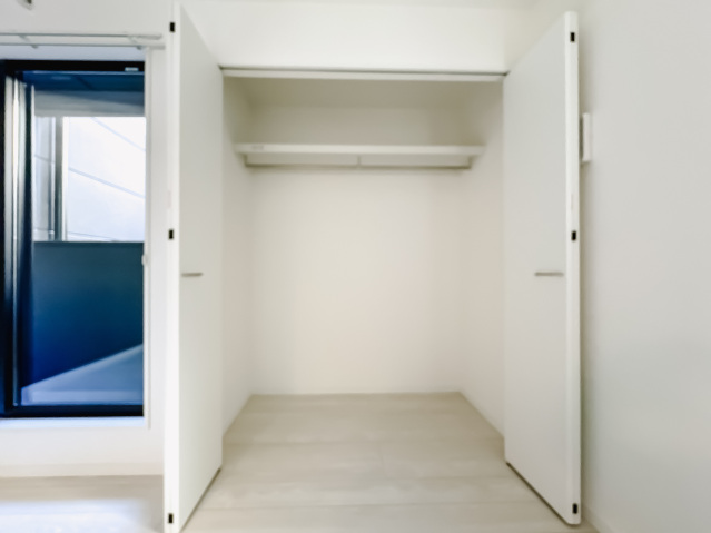 スカイルーチェ南浦和102号室 収納