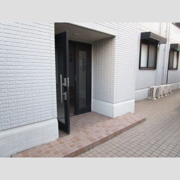 ミルフィーユ　参番館 エントランス