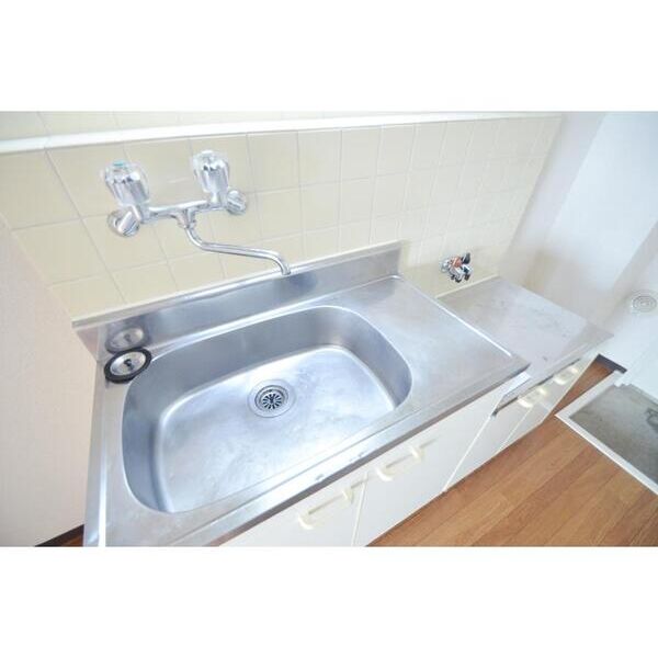 メゾン稲城301号室 キッチン