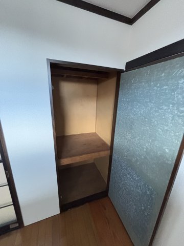 ファミール清水0101号室 収納