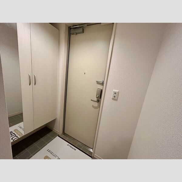 クラヴィーア船橋三山 玄関