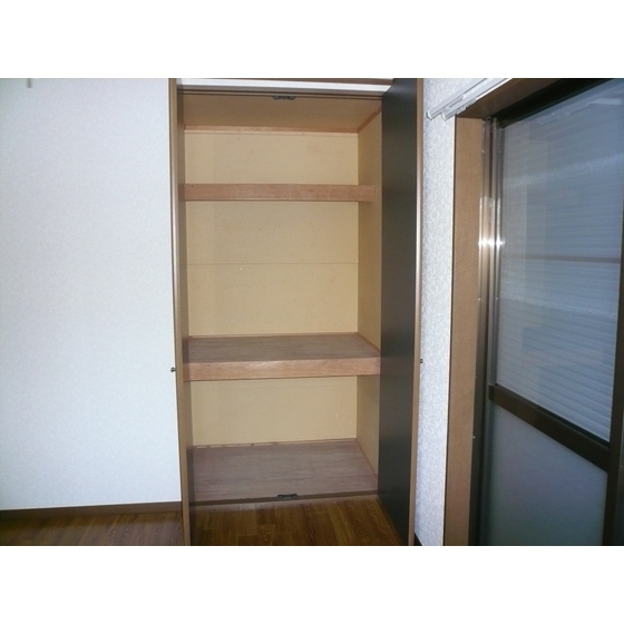 上大槻ハイツ103号室 内観