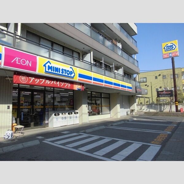 令和ハウス’21(レイワハウスニャンワン)302号室 ミニストップ篠崎町1丁目店まで394m