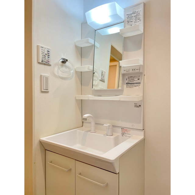 パティオ湘南102号室 ☆洗髪洗面化粧台
