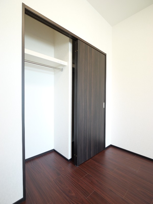 プレジオ川口ASIAN9階 収納